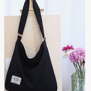 Covelin Women's Retro Large Size Canvas Shoulder Bag